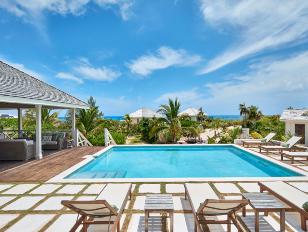 Exclusive Beachfront Estate in Governor`s Harbour, Eleuthera